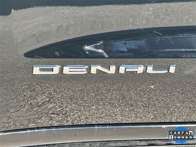 GMC Sierra 1500 Vehicle Full-screen Gallery Image 36