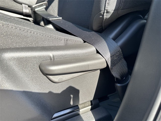 GMC Sierra 3500HD Vehicle Full-screen Gallery Image 12