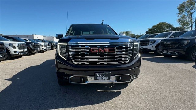 GMC Sierra 1500 Vehicle Full-screen Gallery Image 03