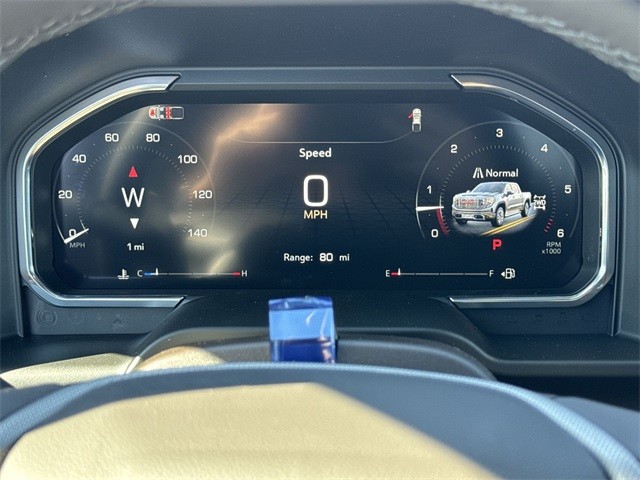 GMC Sierra 1500 Vehicle Full-screen Gallery Image 15