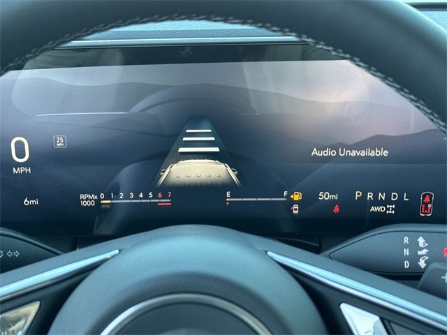 Buick Enclave Vehicle Full-screen Gallery Image 15