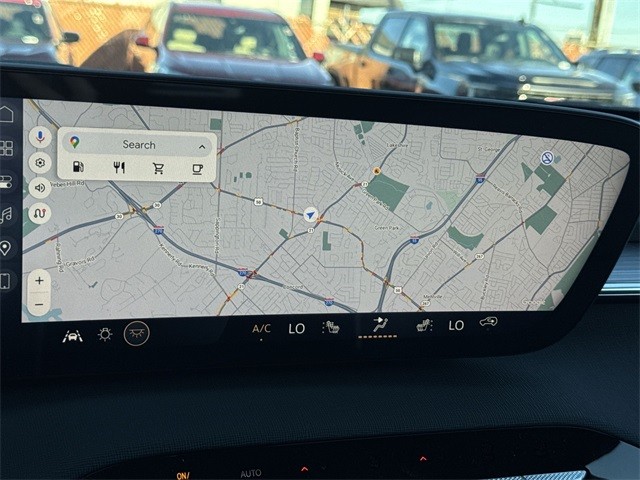 Buick Enclave Vehicle Full-screen Gallery Image 18