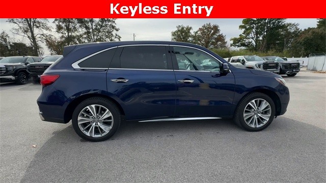 Acura MDX Vehicle Full-screen Gallery Image 11