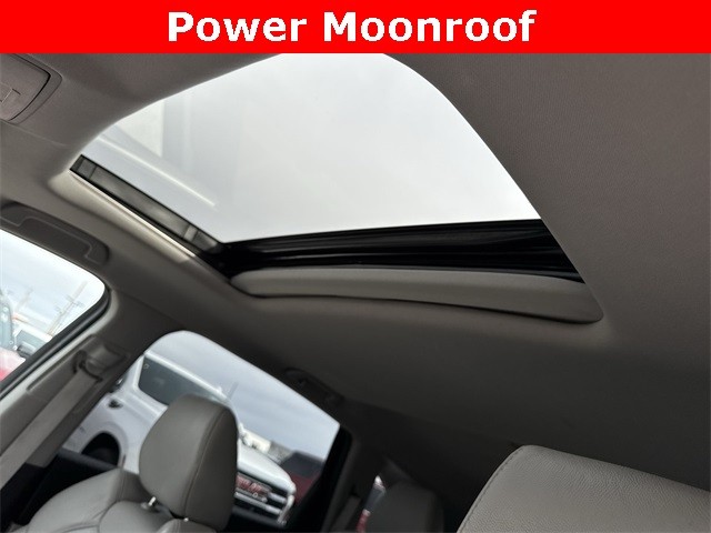 Acura MDX Vehicle Full-screen Gallery Image 23