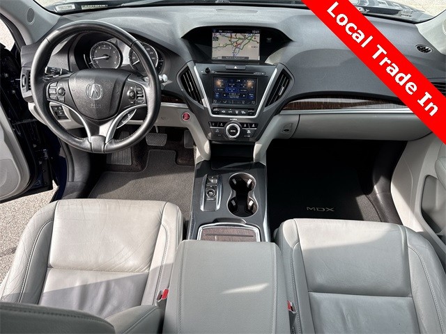 Acura MDX Vehicle Full-screen Gallery Image 25