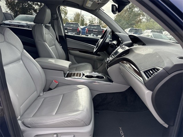 Acura MDX Vehicle Full-screen Gallery Image 32