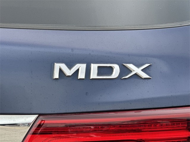 Acura MDX Vehicle Full-screen Gallery Image 36