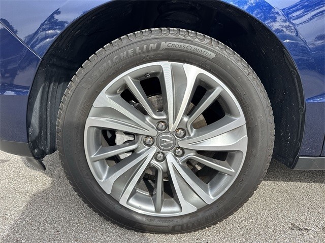 Acura MDX Vehicle Full-screen Gallery Image 37