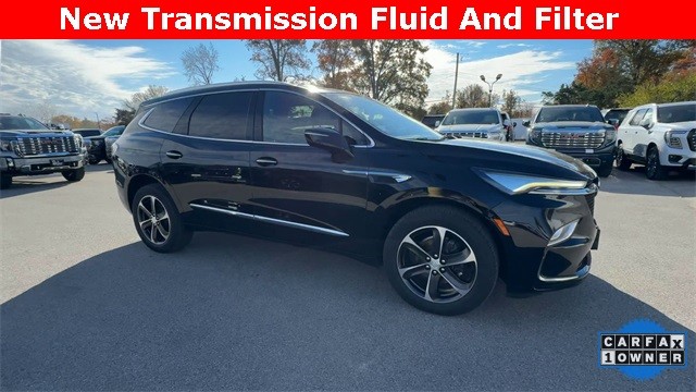 Buick Enclave Vehicle Full-screen Gallery Image 02