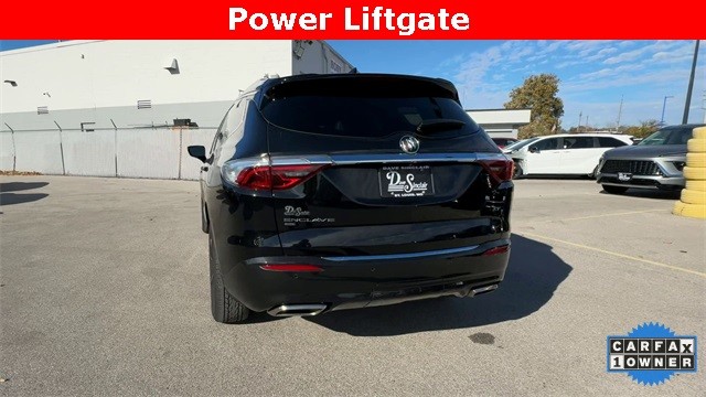 Buick Enclave Vehicle Full-screen Gallery Image 09