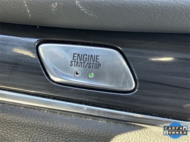 Buick Enclave Vehicle Full-screen Gallery Image 20