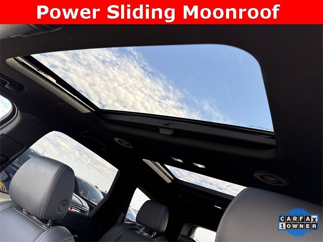 Buick Enclave Vehicle Full-screen Gallery Image 22