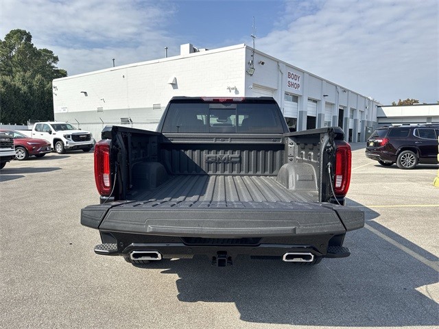 GMC Sierra 1500 Vehicle Full-screen Gallery Image 24