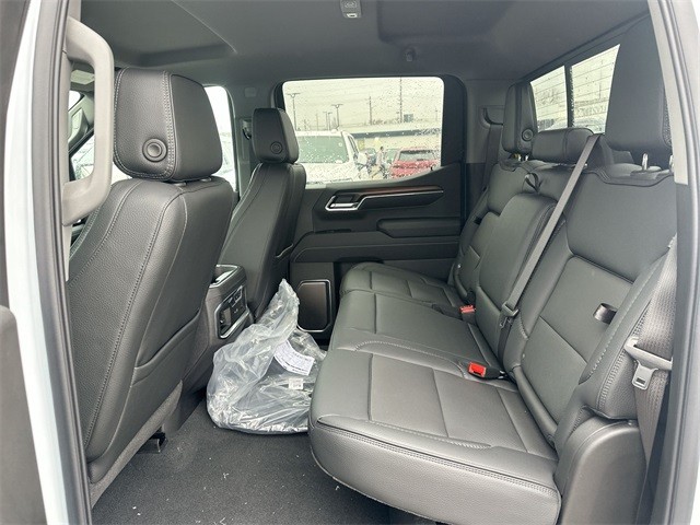 GMC Sierra 1500 Vehicle Full-screen Gallery Image 22