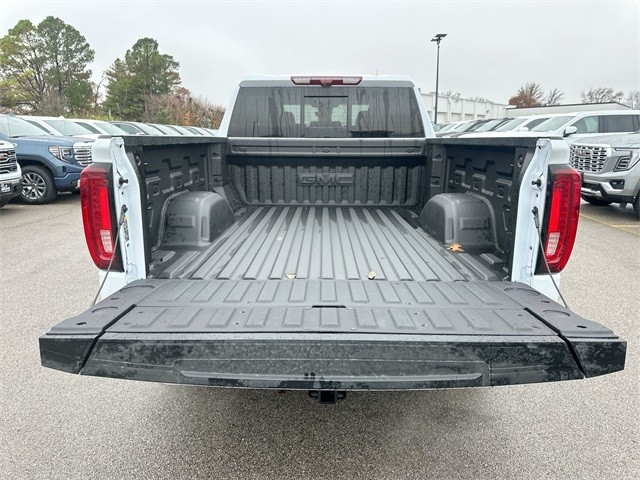 GMC Sierra 1500 Vehicle Full-screen Gallery Image 23