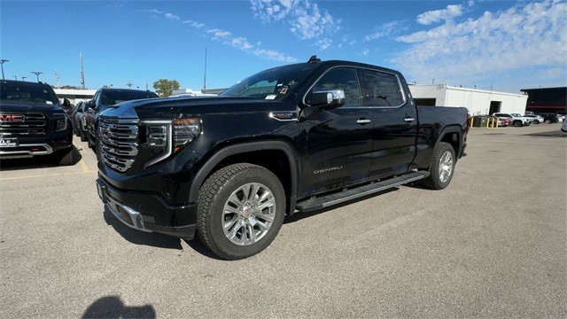GMC Sierra 1500 Vehicle Full-screen Gallery Image 04