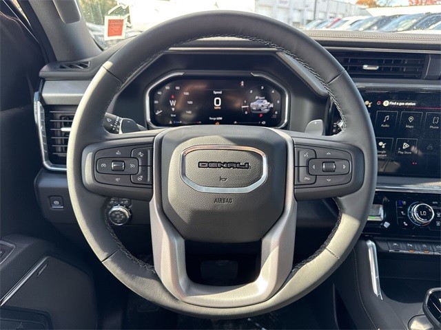 GMC Sierra 1500 Vehicle Full-screen Gallery Image 14