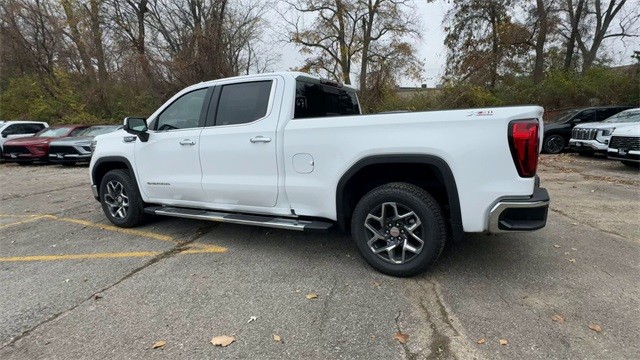 GMC Sierra 1500 Vehicle Full-screen Gallery Image 06