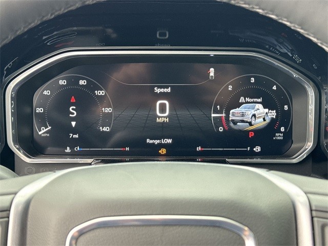 GMC Sierra 1500 Vehicle Full-screen Gallery Image 15