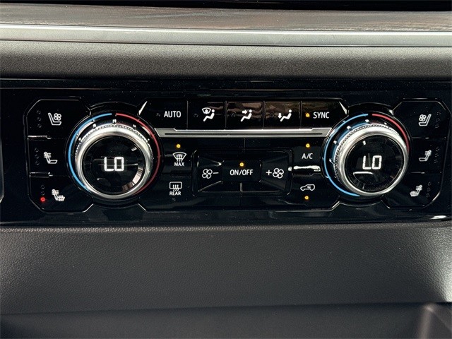 GMC Sierra 1500 Vehicle Full-screen Gallery Image 19