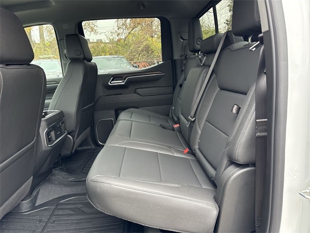 GMC Sierra 1500 Vehicle Full-screen Gallery Image 22