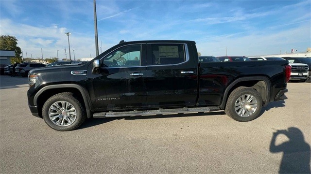 GMC Sierra 1500 Vehicle Full-screen Gallery Image 05