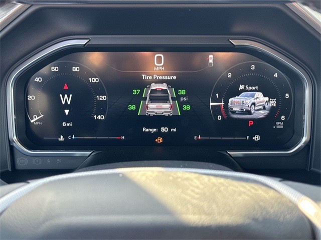 GMC Sierra 1500 Vehicle Full-screen Gallery Image 15