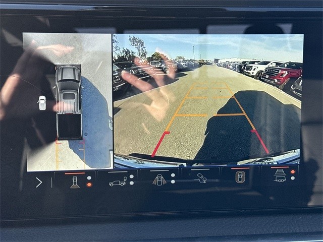 GMC Sierra 1500 Vehicle Full-screen Gallery Image 17