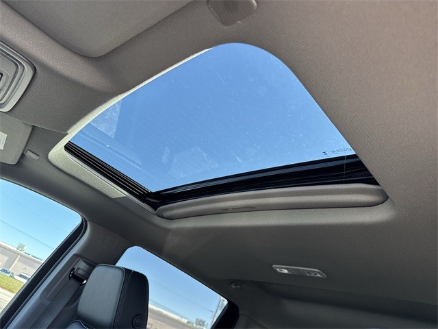 GMC Sierra 2500HD Vehicle Full-screen Gallery Image 22