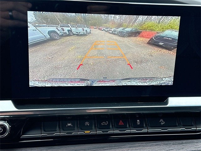 GMC Sierra 1500 Vehicle Full-screen Gallery Image 17