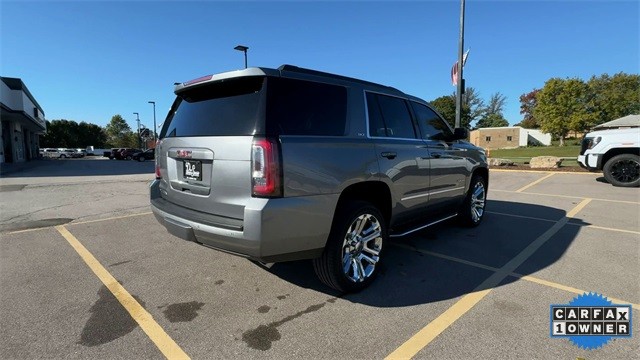 GMC Yukon Vehicle Full-screen Gallery Image 10