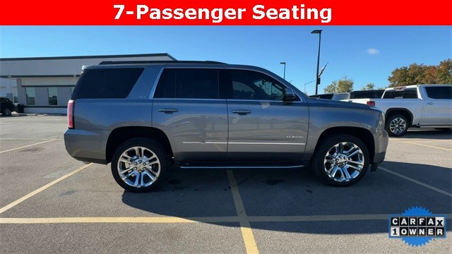 GMC Yukon Vehicle Full-screen Gallery Image 11