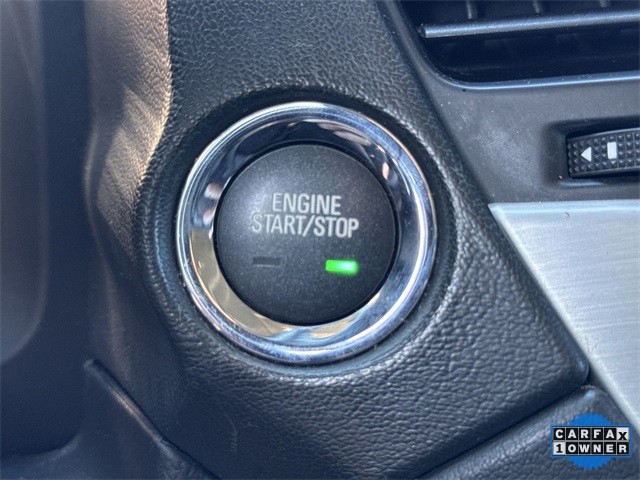 GMC Yukon Vehicle Full-screen Gallery Image 20