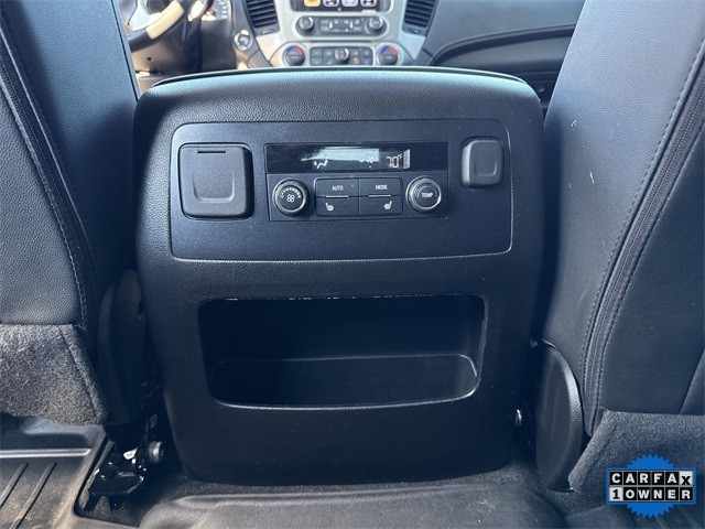 GMC Yukon Vehicle Full-screen Gallery Image 25