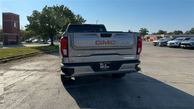 GMC Sierra 1500 Vehicle Full-screen Gallery Image 07