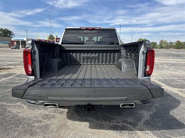 GMC Sierra 1500 Vehicle Full-screen Gallery Image 24