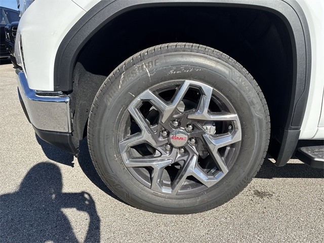 GMC Sierra 1500 Vehicle Full-screen Gallery Image 10