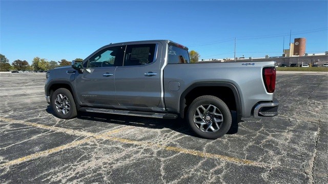 GMC Sierra 1500 Vehicle Full-screen Gallery Image 06