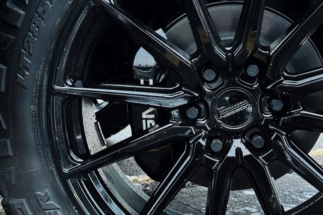 GMC Sierra 1500 Vehicle Full-screen Gallery Image 20