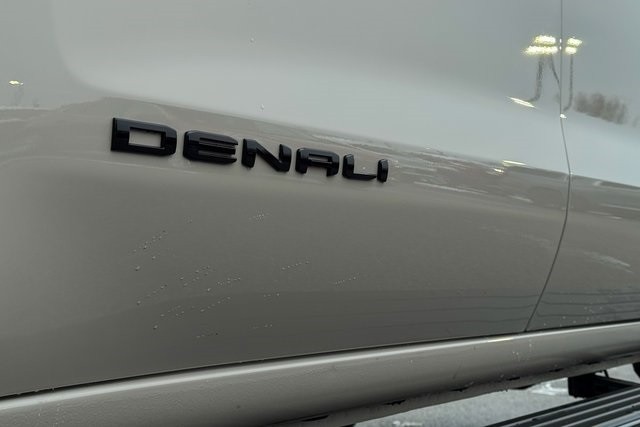 GMC Sierra 1500 Vehicle Full-screen Gallery Image 31