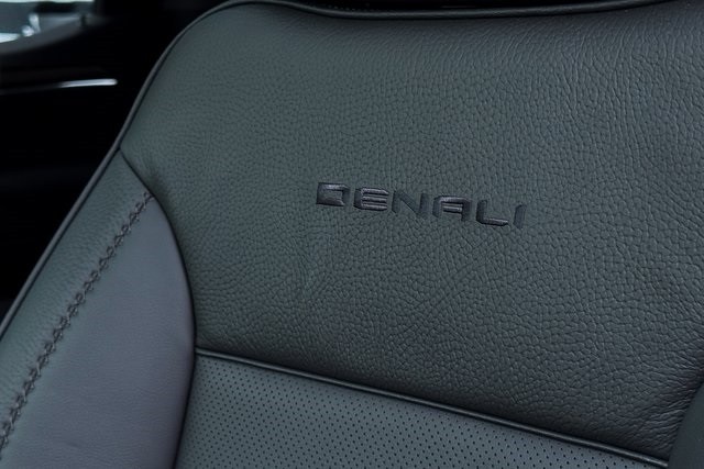 GMC Sierra 1500 Vehicle Full-screen Gallery Image 41