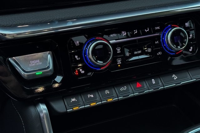 GMC Sierra 1500 Vehicle Full-screen Gallery Image 47