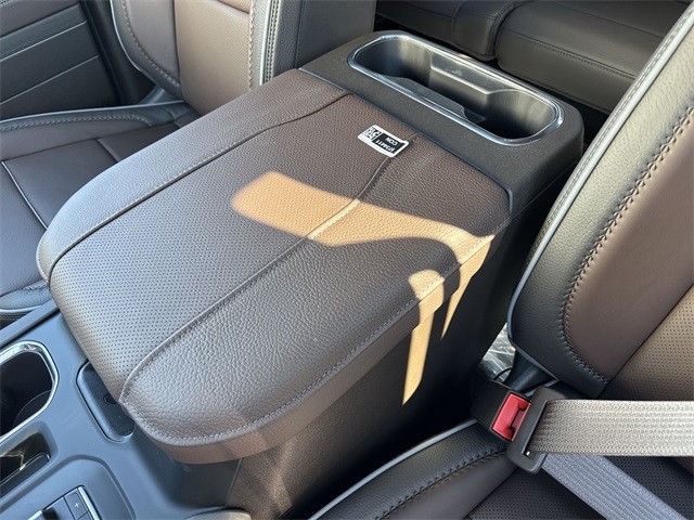 GMC Sierra 1500 Vehicle Full-screen Gallery Image 21