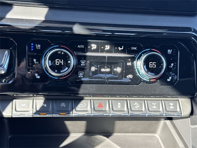 GMC Sierra 1500 Vehicle Full-screen Gallery Image 19