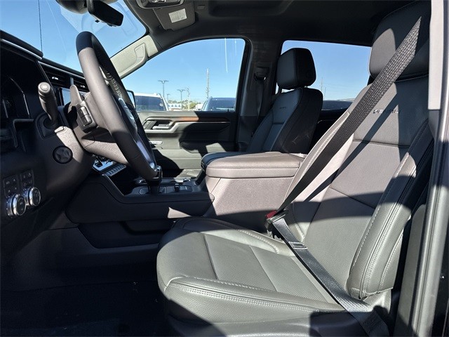 GMC Sierra 1500 Vehicle Full-screen Gallery Image 11