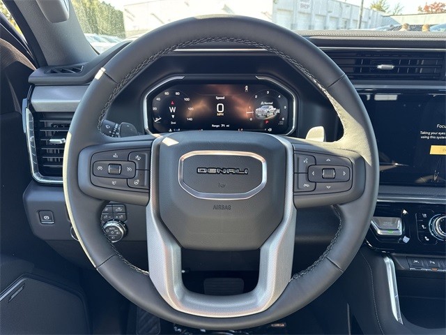 GMC Sierra 1500 Vehicle Full-screen Gallery Image 14