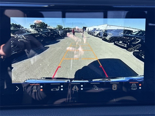 GMC Sierra 1500 Vehicle Full-screen Gallery Image 17