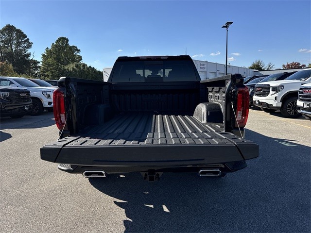 GMC Sierra 1500 Vehicle Full-screen Gallery Image 23