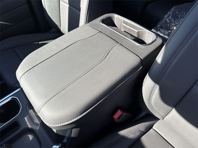 GMC Sierra 1500 Vehicle Full-screen Gallery Image 21