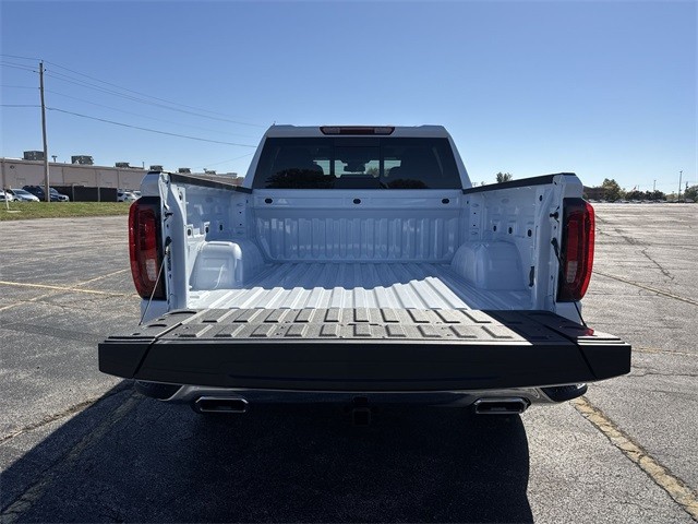 GMC Sierra 1500 Vehicle Full-screen Gallery Image 24